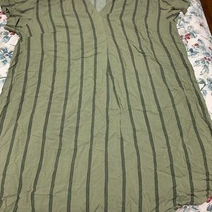 Women’s dress